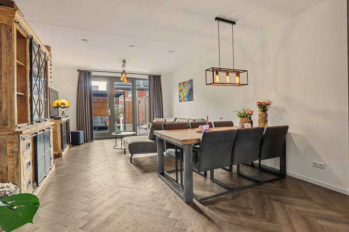 Tussenwoning te koop: Blokakker 58, Udenhout