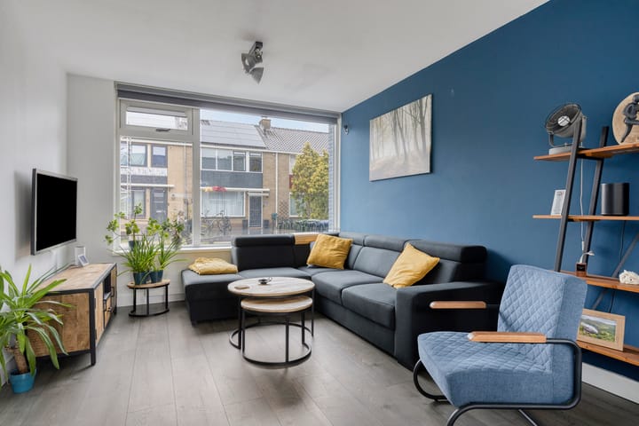 Tussenwoning te koop: Prof. Dr. Kramerslaan 5, Nieuwegein