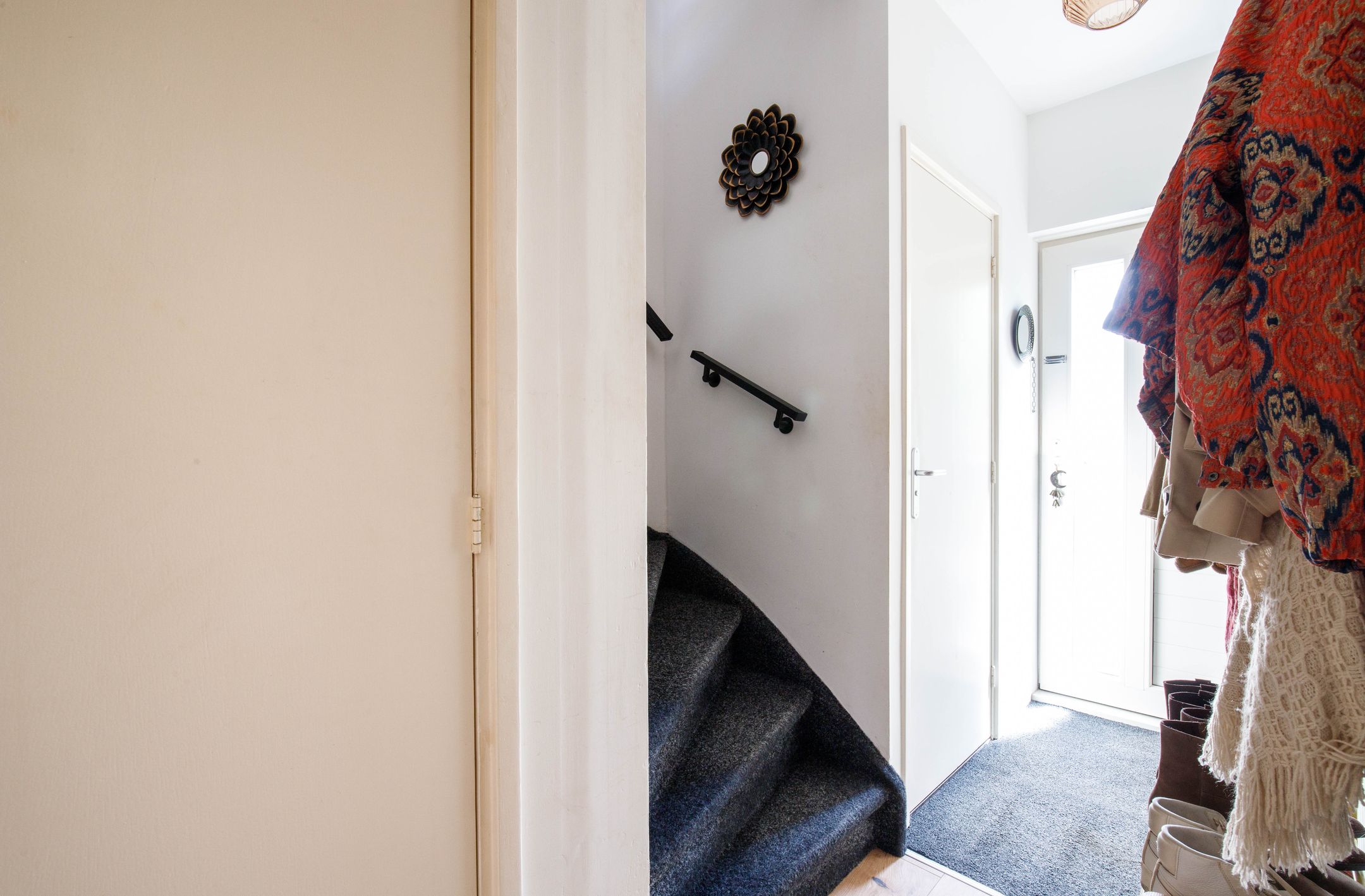 Photo 9 of Leeghwaterstraat 15