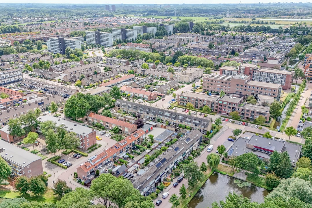 Photo 46 of Leeghwaterstraat 15