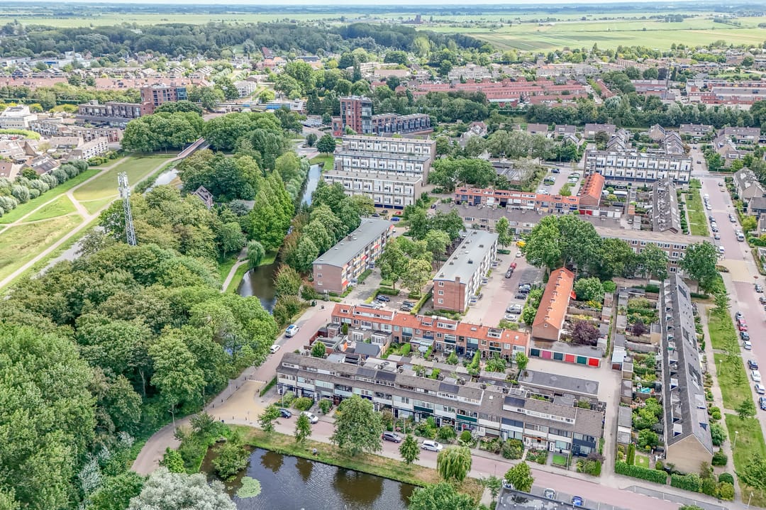 Photo 47 of Leeghwaterstraat 15