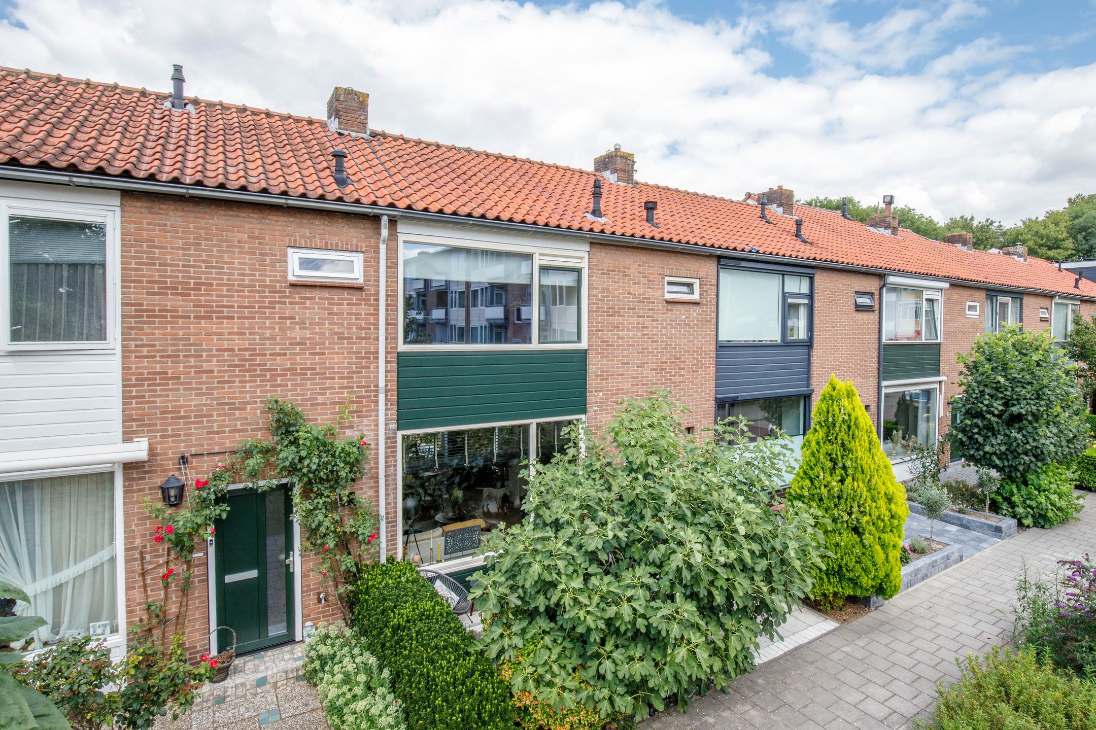Photo 6 of Leeghwaterstraat 15