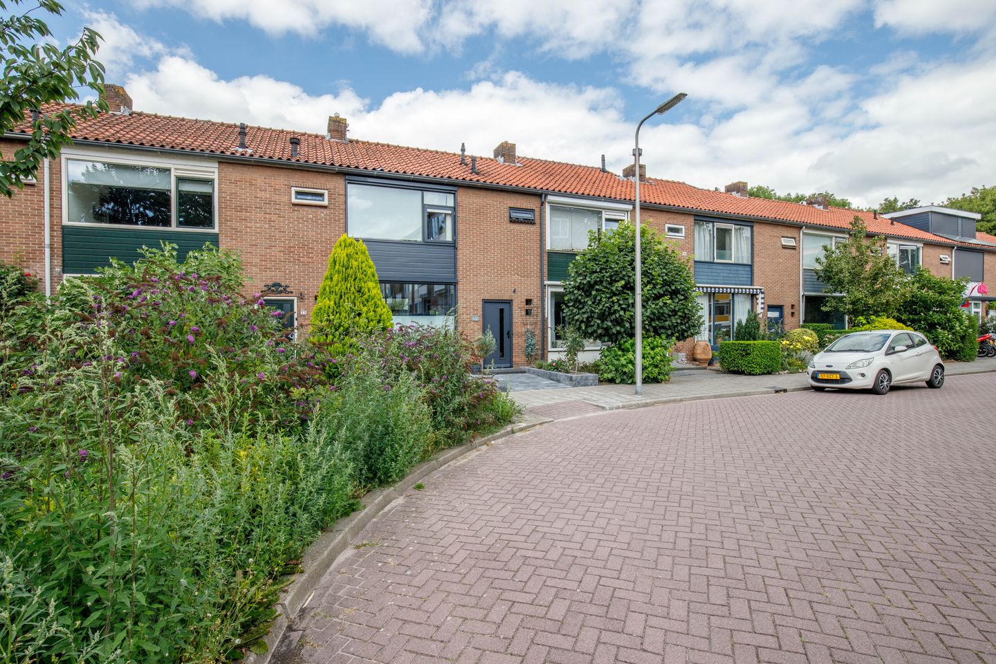 Photo 40 of Leeghwaterstraat 15