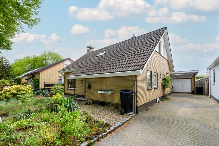 Vrijstaande woning te koop: De Buorren 146, Lippenhuizen
