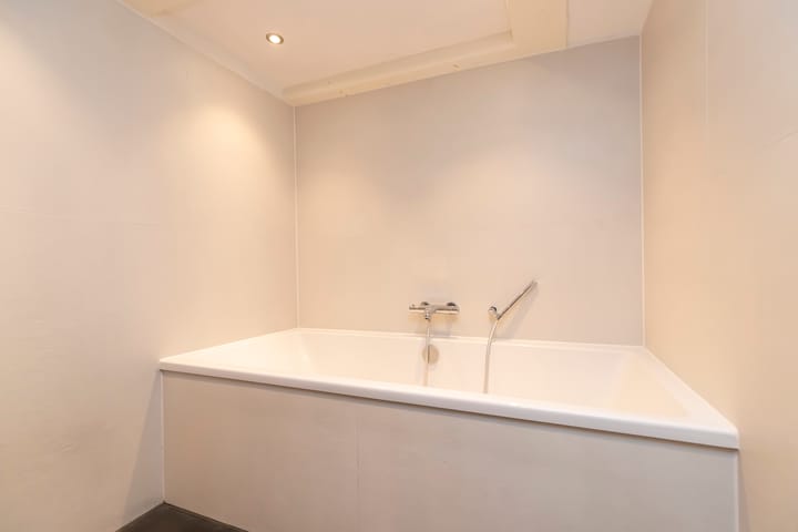 Appartement te huur: Singel 168H, Amsterdam