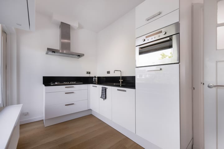 Appartement te koop: Juliana van Stolberglaan 275, 'S-Gravenhage