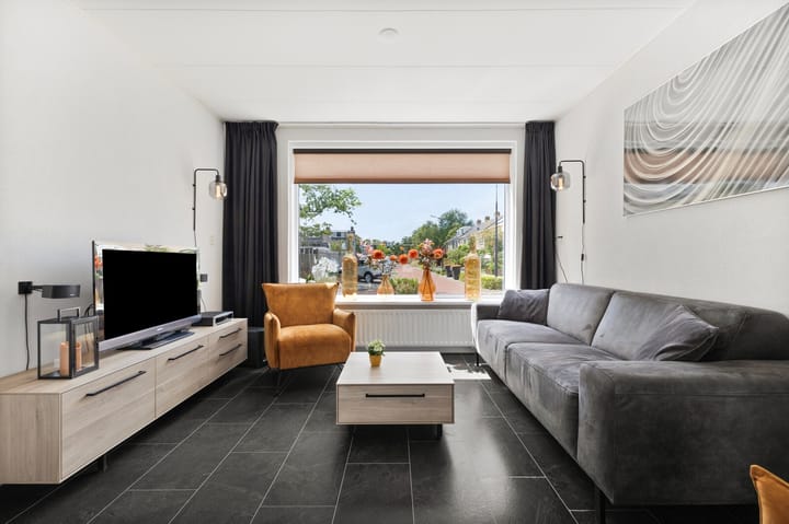 Tussenwoning te koop: Staringlaan 27, Heerhugowaard