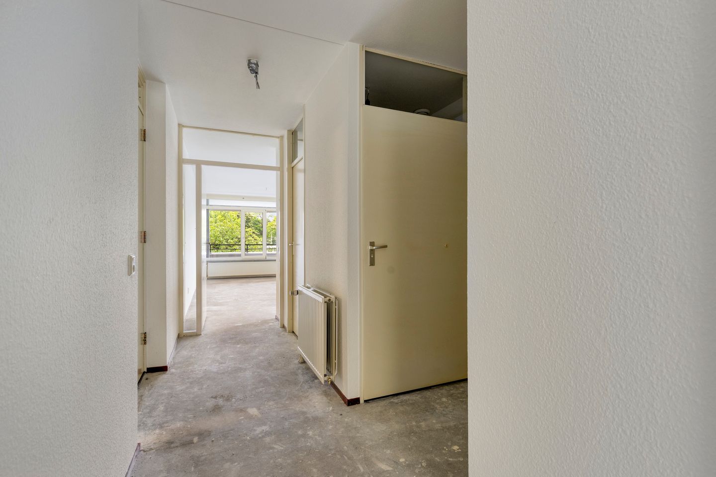 Photo 10 of Henriette Ronnerstraat 154