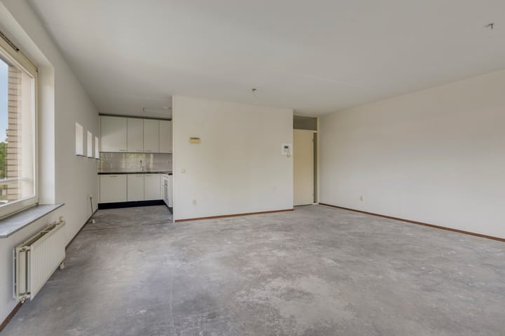 Appartement te huur: Henriette Ronnerstraat 154, Tilburg