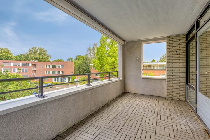 Photo 4 of Henriette Ronnerstraat 154