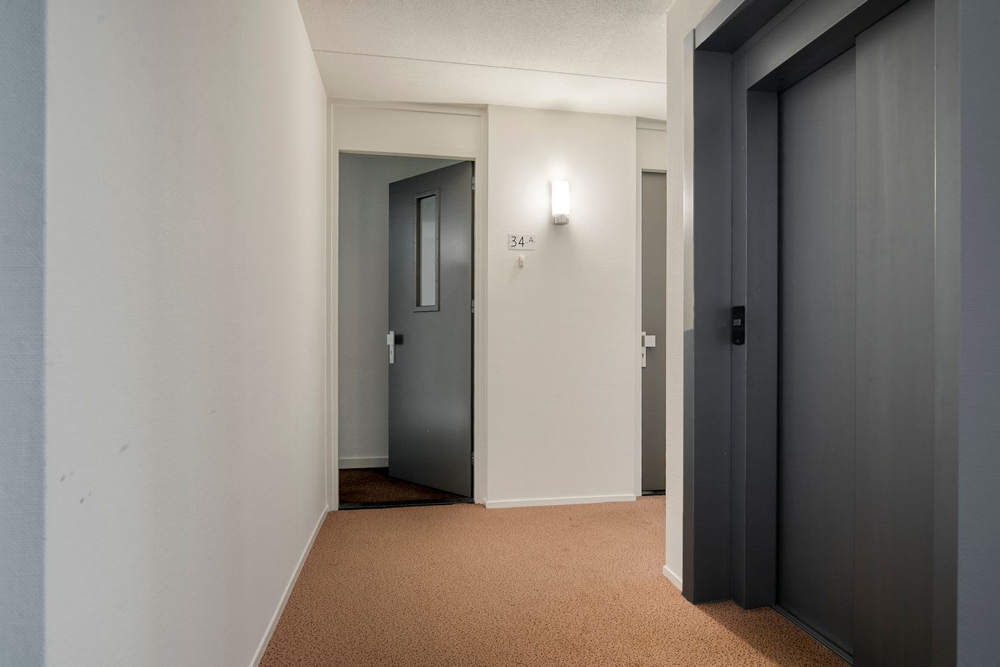Photo 5 of Schoutenstraat 34-A