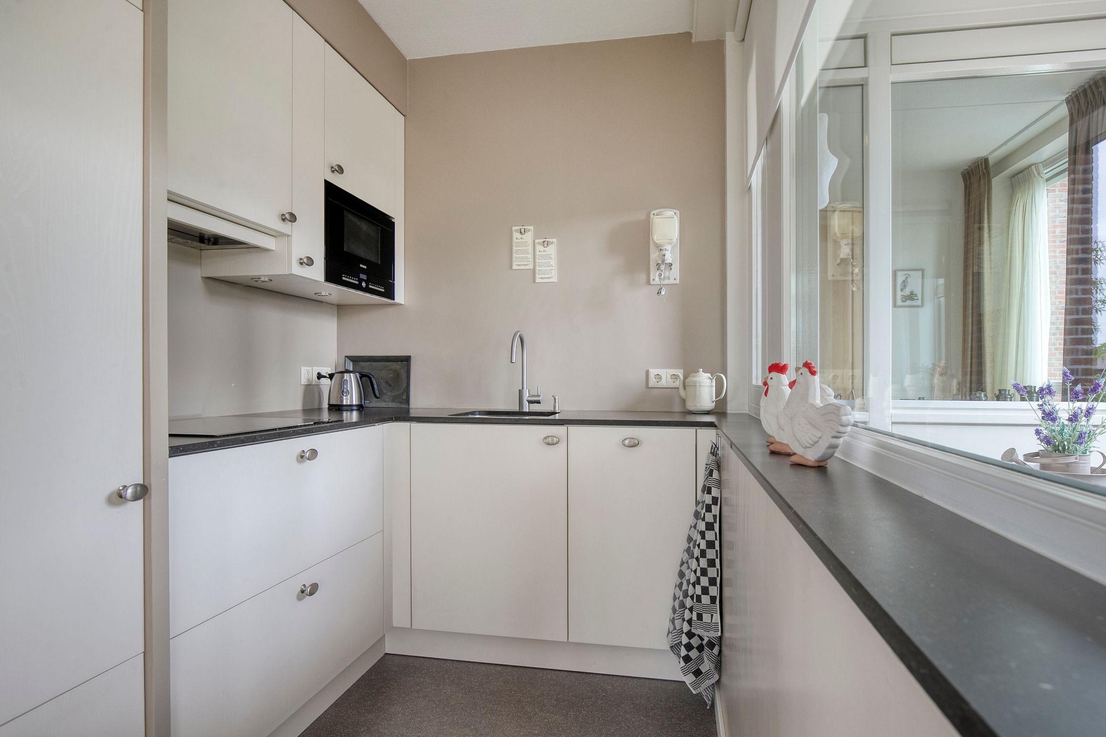 Photo 12 of Schoutenstraat 34-A