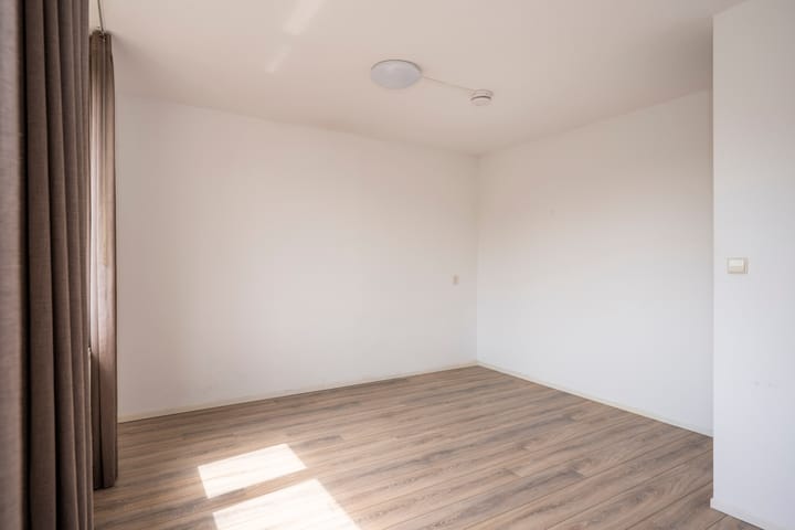 Tussenwoning te koop: Praaglaan 48, Maastricht