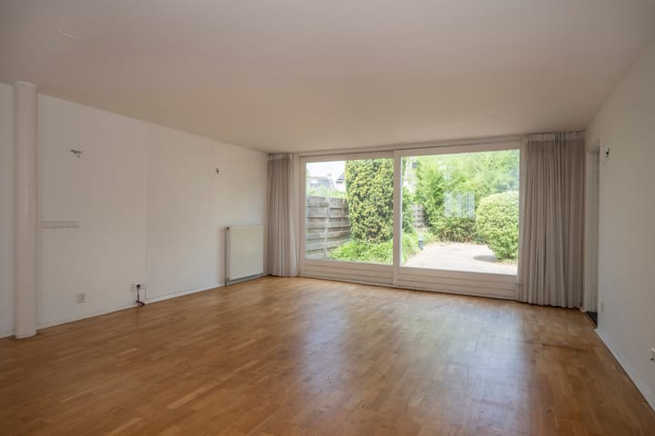 Tussenwoning te koop: Praaglaan 48, Maastricht