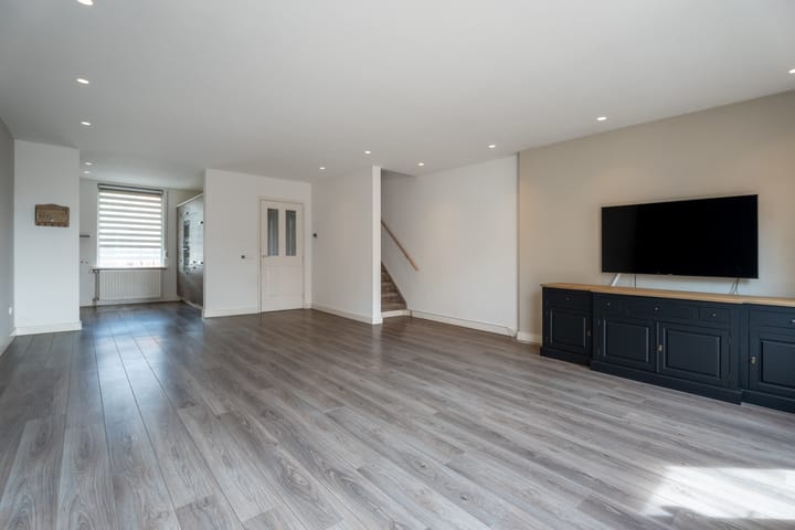 Tussenwoning te koop: Sparrenweg 23, Breda