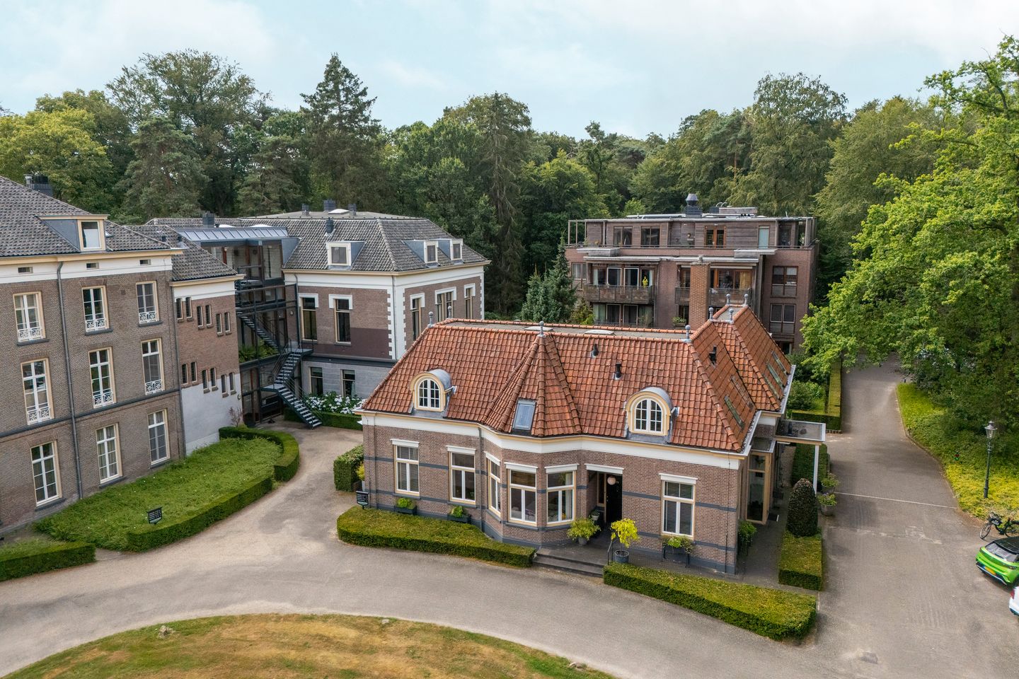 Photo 34 of Badhuislaan 73