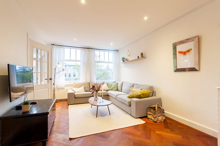 Appartement te huur: Van Tuyll van Serooskerkenweg 110-3, Amsterdam