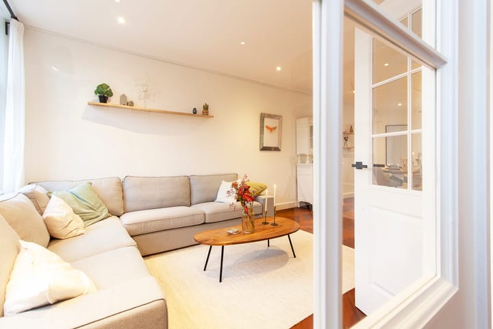 Appartement te huur: Van Tuyll van Serooskerkenweg 110-3, Amsterdam