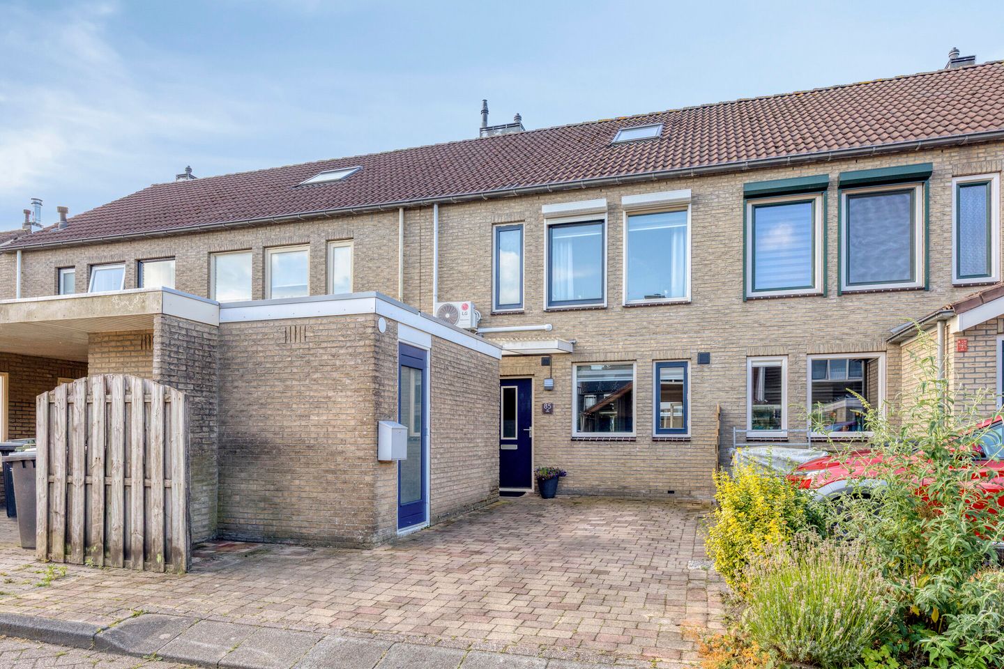Foto 1 van Zuring 85