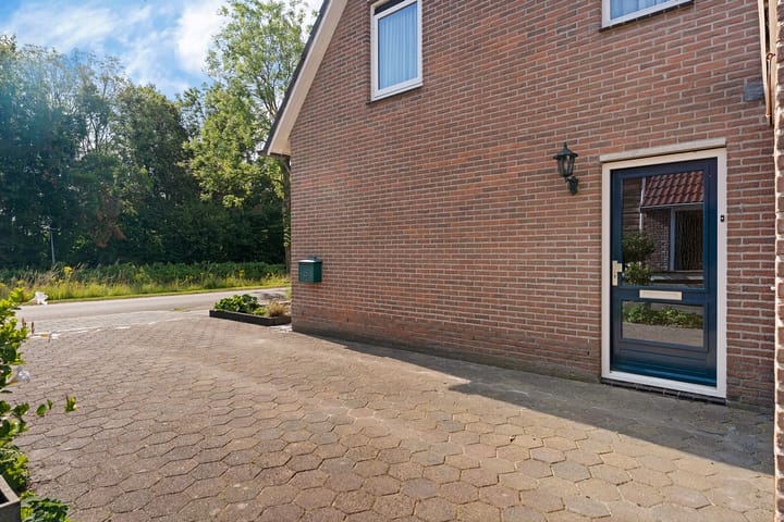 Twee-onder-één-kap te koop: Beneden Verlaat 14, Veendam