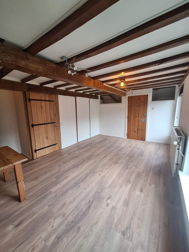Twee-onder-één-kap te huur: Buitenwatersloot 220, Delft