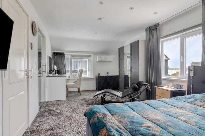 Hoekwoning te koop: Geestweg 62, Roelofarendsveen