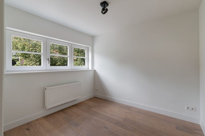 Twee-onder-één-kap te koop: Ruitersweg 74, Hilversum
