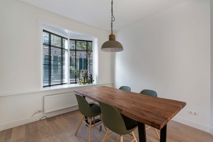 Twee-onder-één-kap te koop: Ruitersweg 74, Hilversum