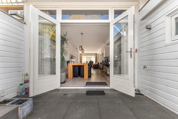 Tussenwoning te koop: Stumphiusstraat 11, Beverwijk