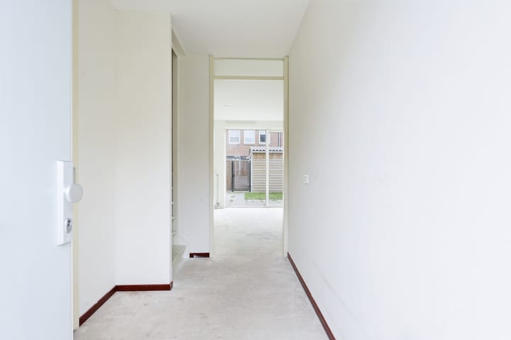 Tussenwoning te huur: Maasdijk 254, Breda