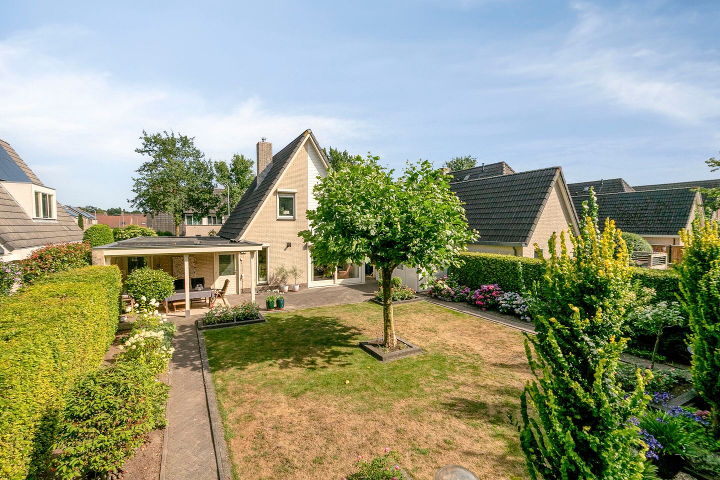 Foto 4 van Bijenkorf 60