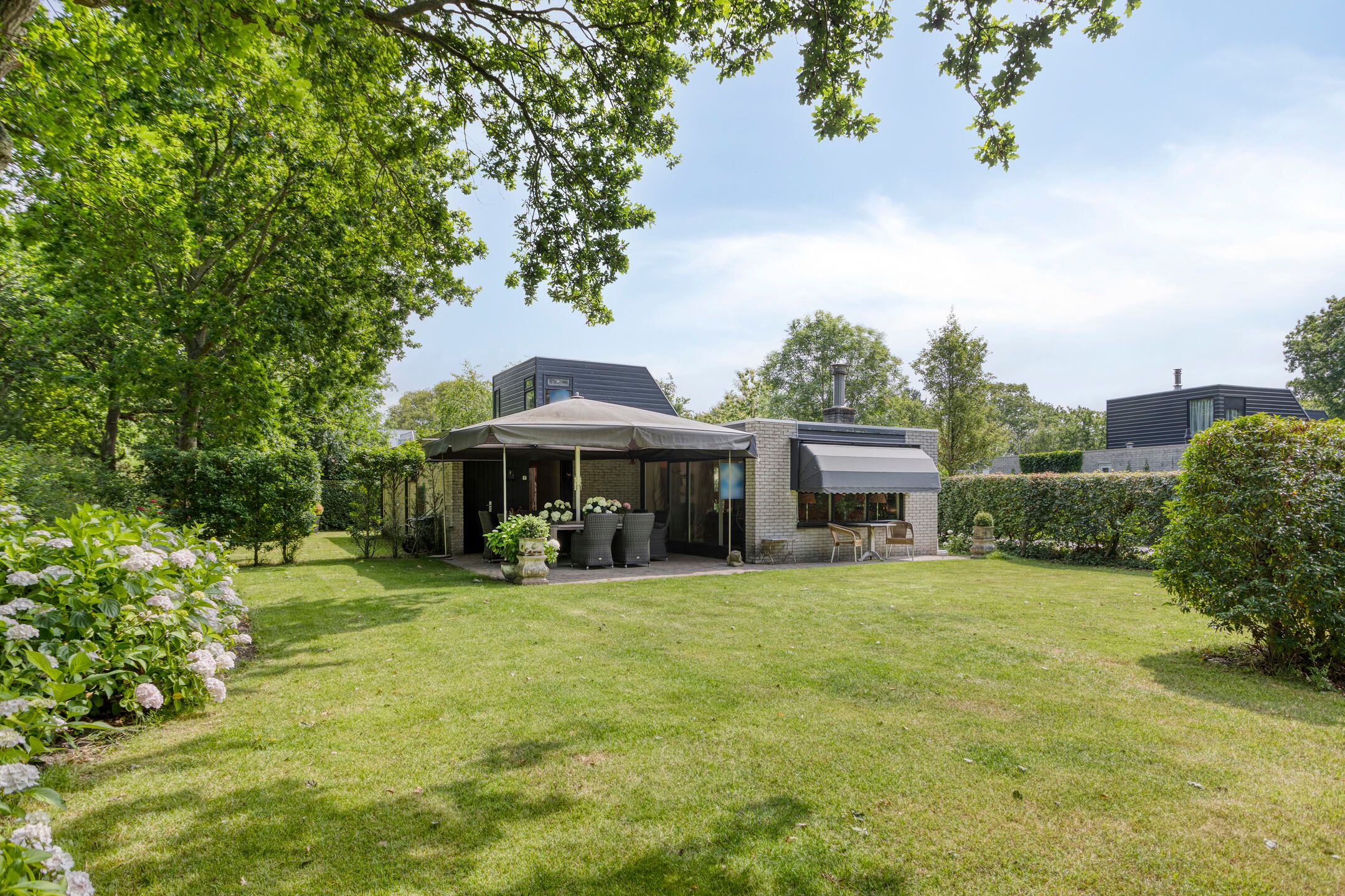 3-bedroom freehold villa in Ouddorp — photo 1 of 5