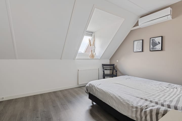Tussenwoning te koop: Speenkruid 50, Berghem
