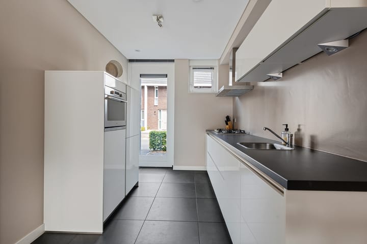 Tussenwoning te koop: Speenkruid 50, Berghem