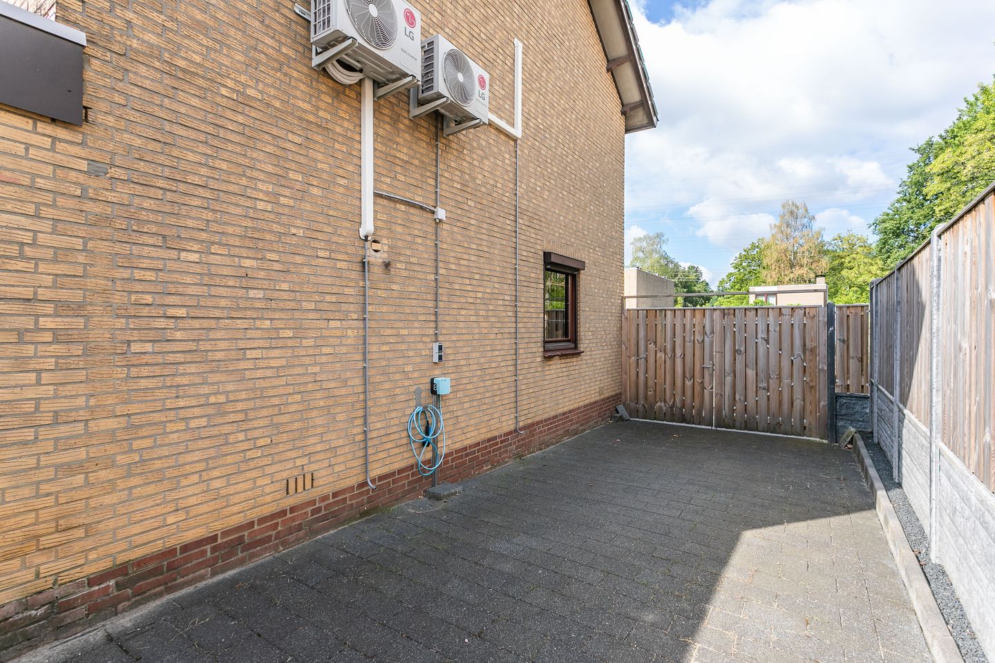 Photo 44 of Paul van Ostaijenstraat 10