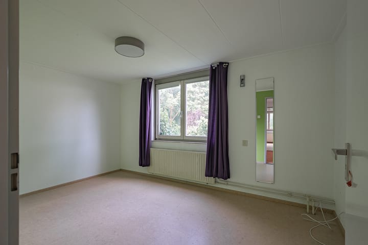 Tussenwoning te koop: Ringoven 39, Roermond