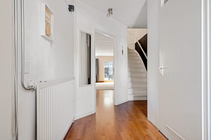Tussenwoning te koop: Eenhoornplaat 18, Emmeloord