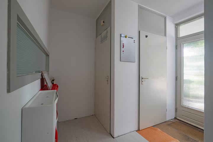 Tussenwoning te koop: Ringoven 39, Roermond