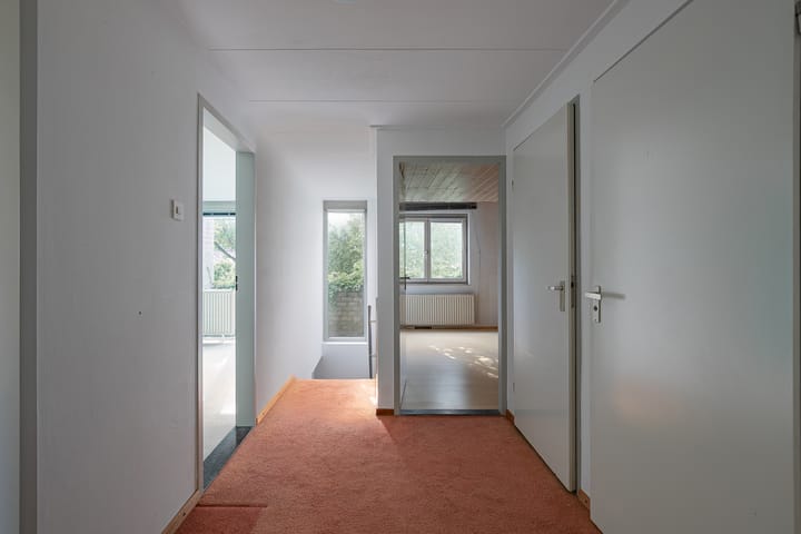 Tussenwoning te koop: Ringoven 39, Roermond