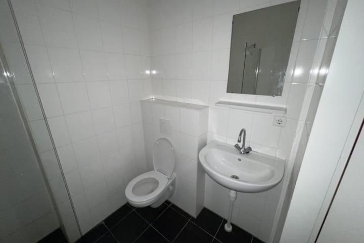 Studio te huur: Elizabeth Cady Stantonplein 407, Amsterdam