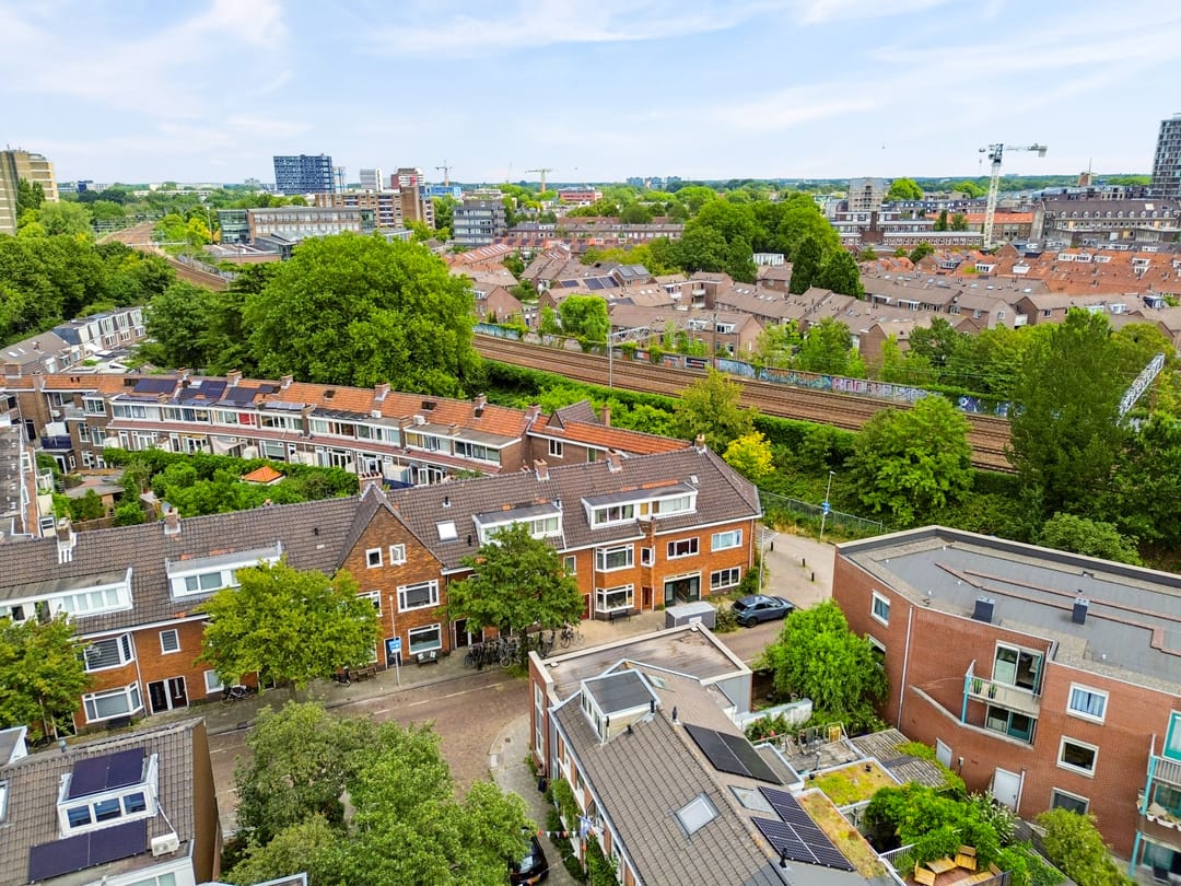 Photo 32 of Esdoornstraat 5