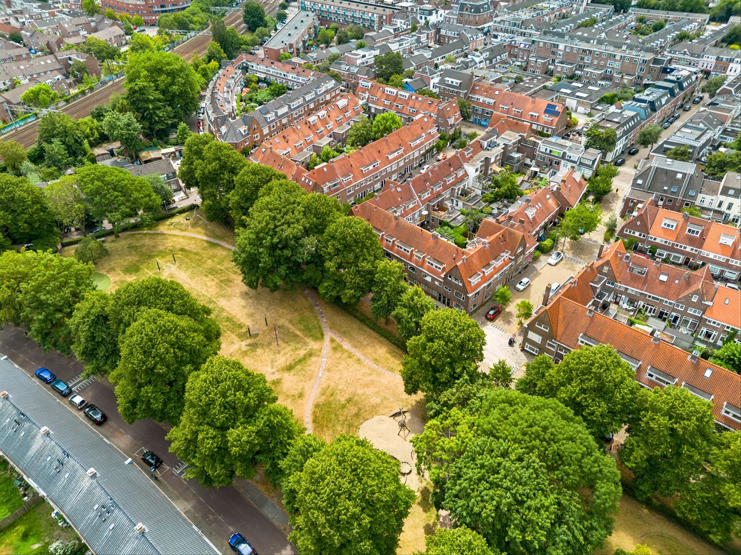 Photo 34 of Esdoornstraat 5