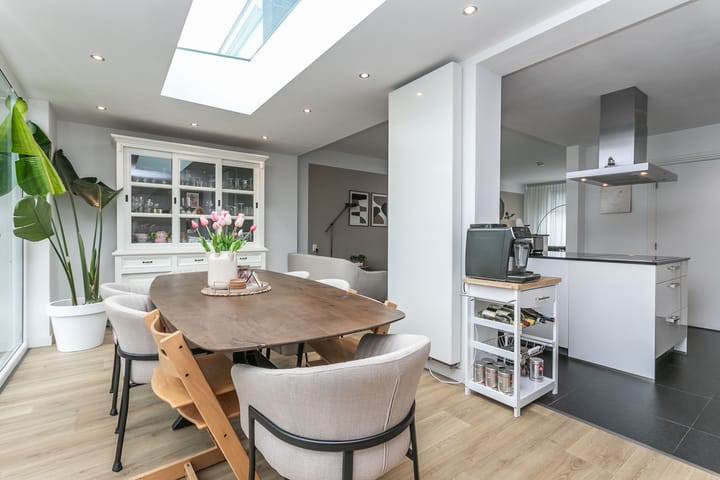 Tussenwoning te koop: Henri Hermansstraat 30, Nuth