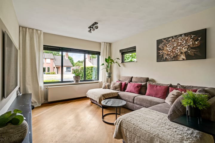 Twee-onder-één-kap te koop: Daalzicht 8, Heel