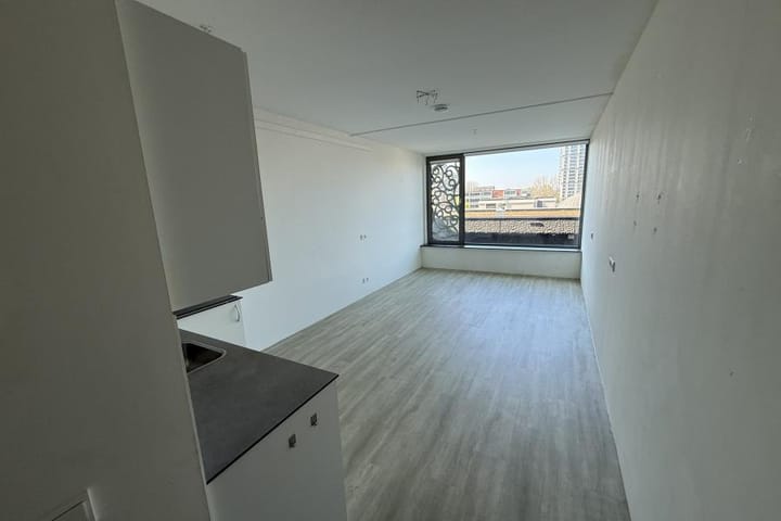 Foto 4 van August Allebéplein 320