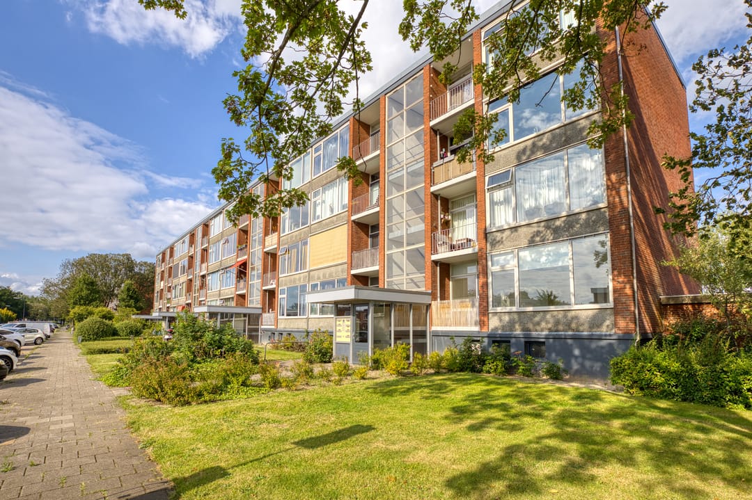 Photo 1 of IJsselstraat 27