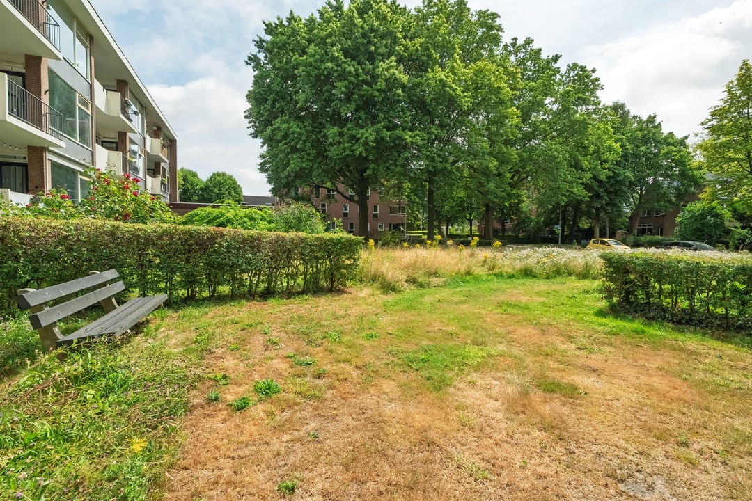 Photo 22 of Van der Waalsstraat 2-II