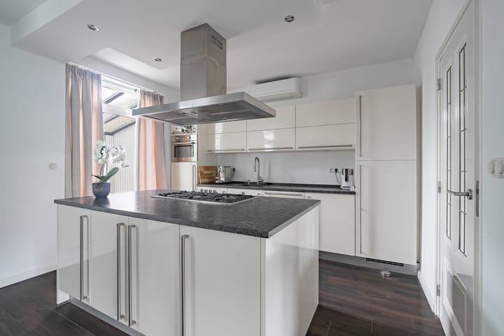 Tussenwoning te koop: Bellenkampweg 9, Oirsbeek