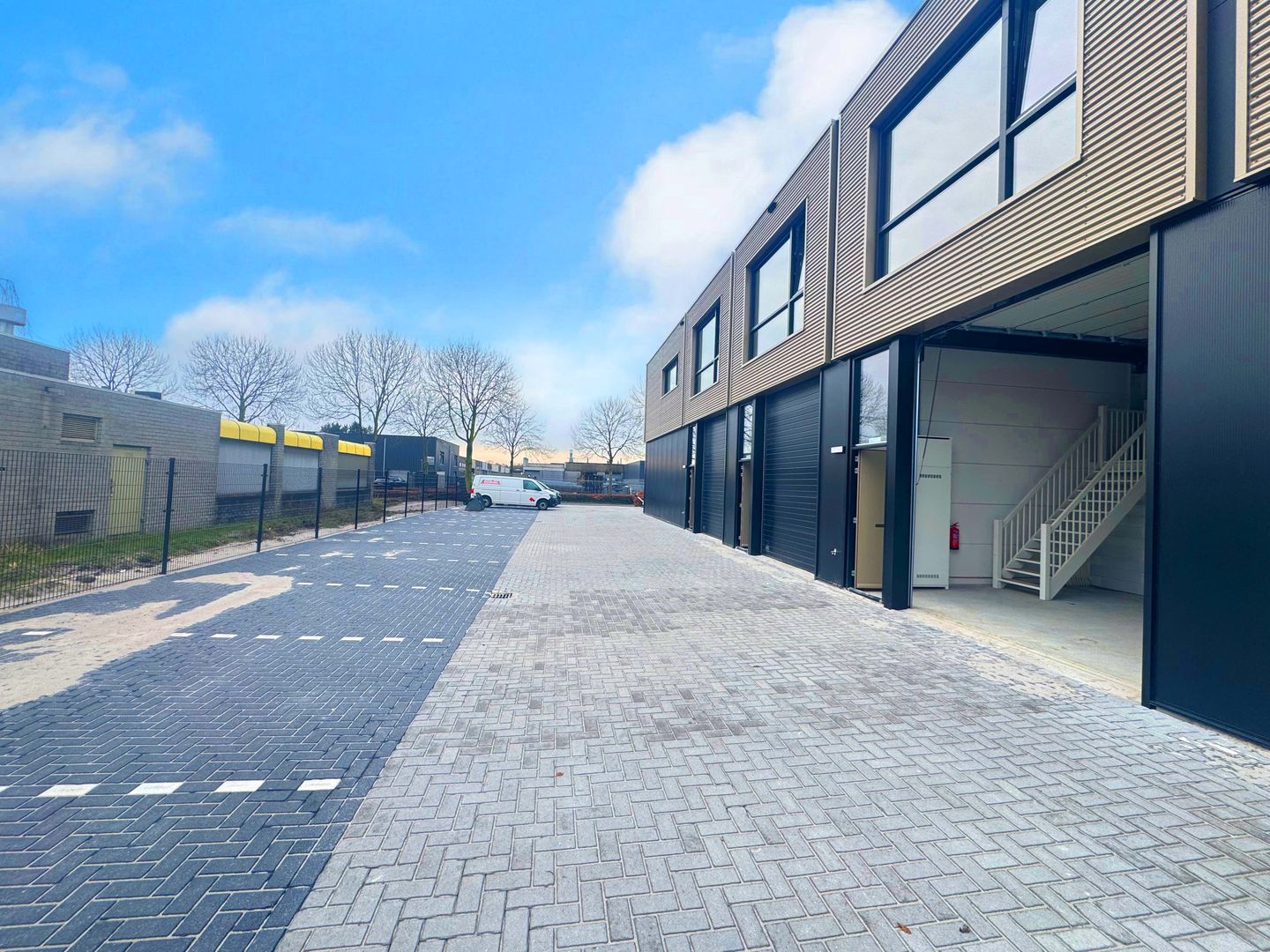 Bekijk foto 2 van Hallenstraat 5-J
