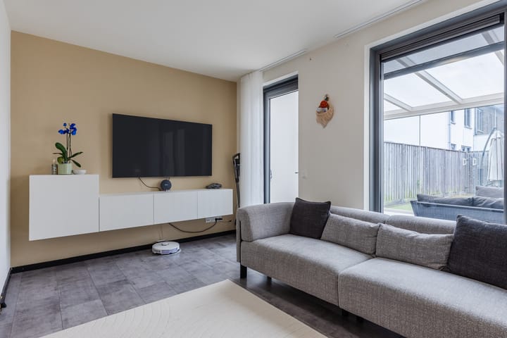 Tussenwoning te koop: Orbisonstraat 15, Tilburg
